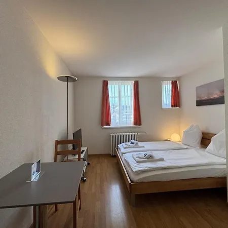 At Famous Storchengasse - Stork 45 *