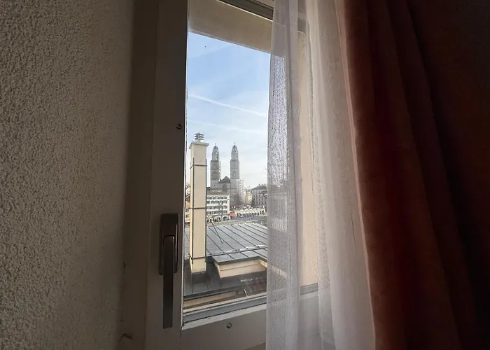 At Famous Storchengasse - Stork 45 Apartment